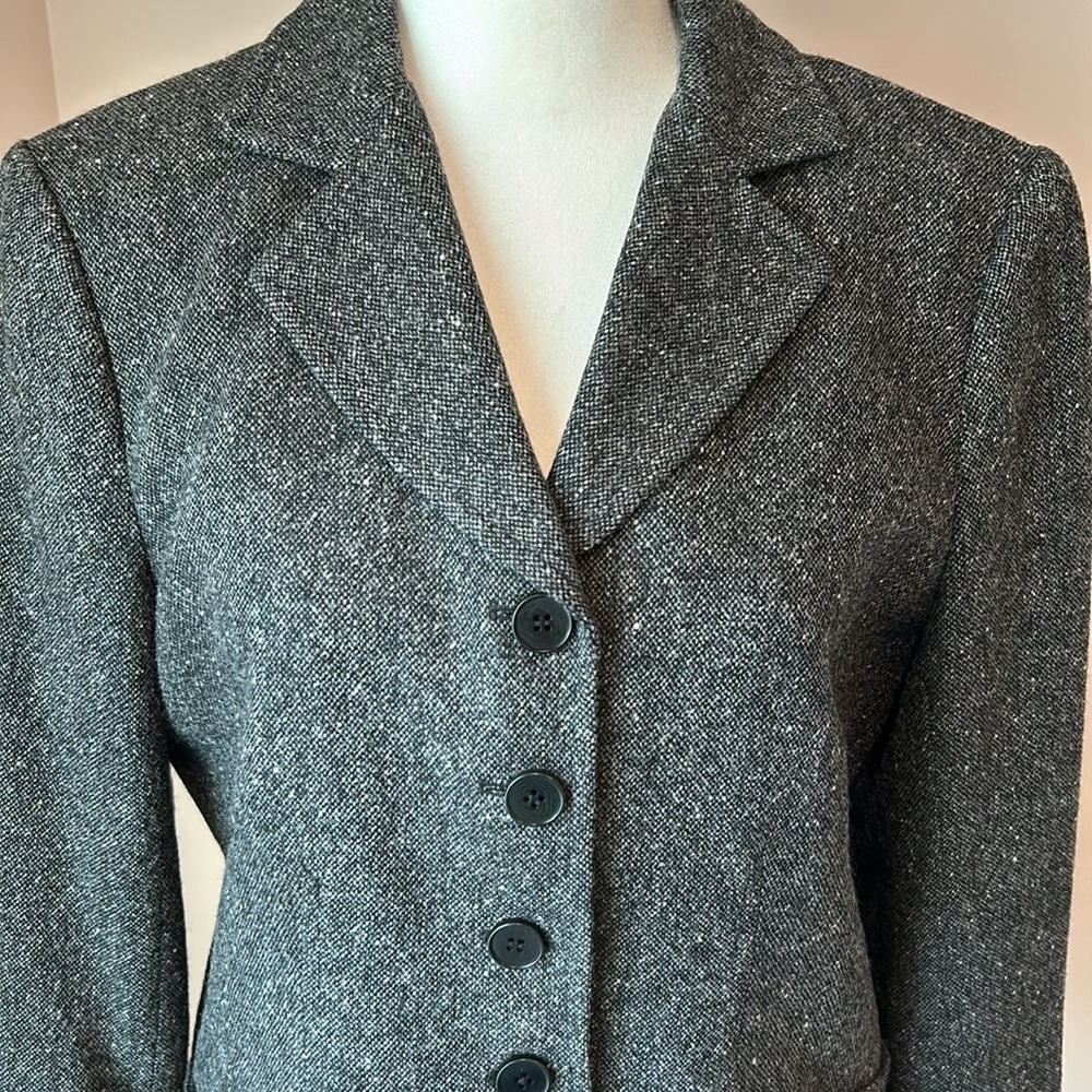 Theory Dark Gray Wool Tweed Button Front Blazer Jacket Lined Size 10 - Picture 4 of 10